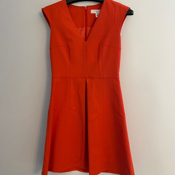French Connection V-neck orange dress-Size 4 - Picture 2 of 5